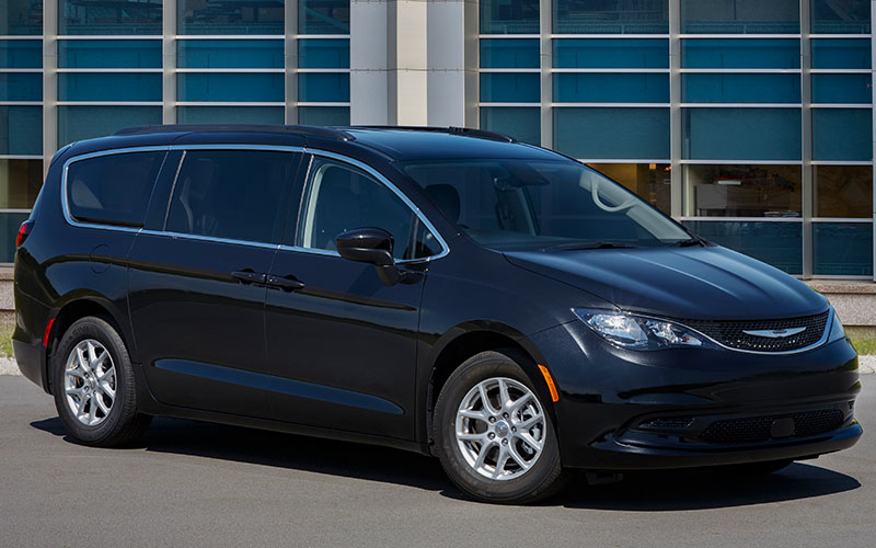 2021 Chrysler Voyager LX - media.stellantisnorthamerica.com