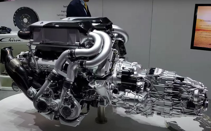 Bugatti Chiron W16 engine - GTBOARD.com on YouTube.com