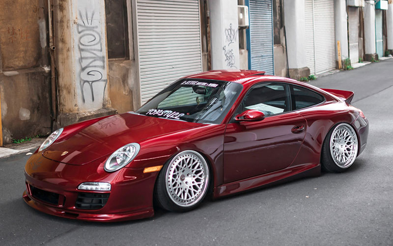 Porsche 911 with stanced wheels - stancenation.com