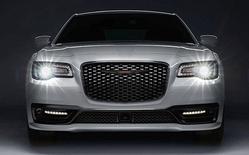 2021 Chrysler 300 - chrysler.com
