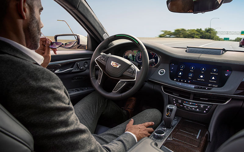 2019 Cadillac CT6 with engaged Super Cruise - media.gm.com