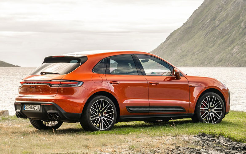 2022 Porsche Macan S - netcarshow.com