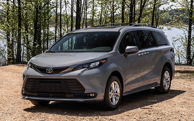 2022 Toyota Sienna Woodland Edition - pressroom.toyota.com