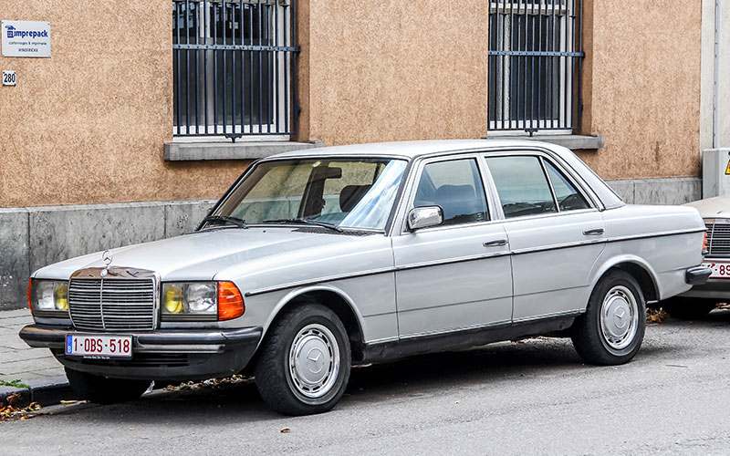 Mercedes-Benz W123