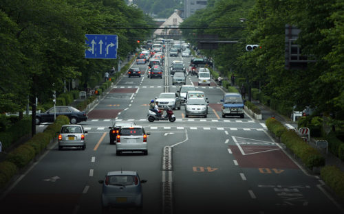 Driving on the Left Vs Right Side of the Road