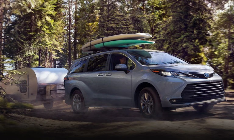 2022 Toyota Sienna: Hybrid Power