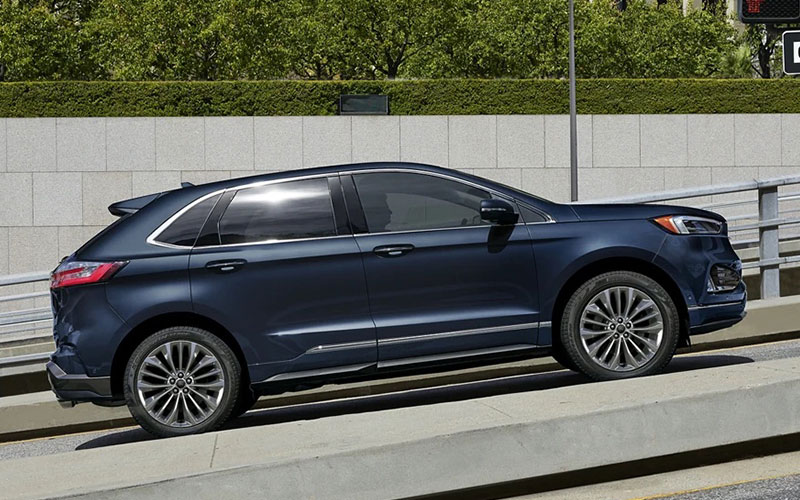 2022 Ford Edge Titanium - ford.com