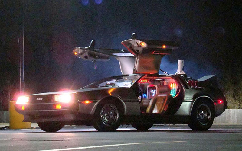 Back to the Future DeLorean - imdb.com