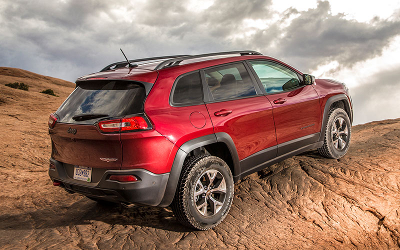 2014 Jeep Cherokee Trailhawk - media.stellantisnorthamerica.com