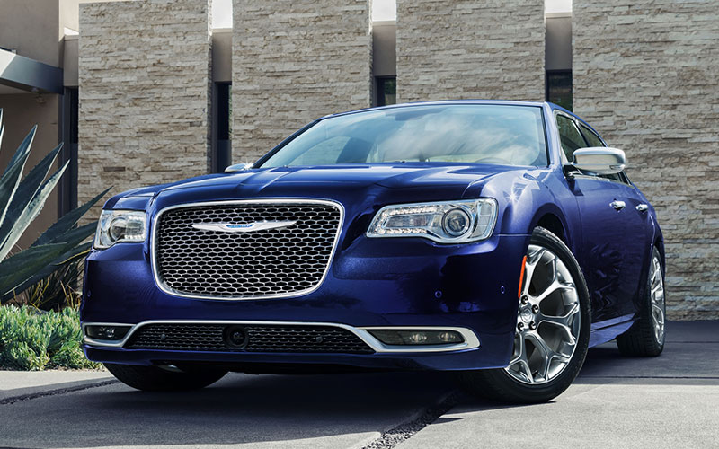 2020 Chrysler 300C - media.stellantisnorthamerica.com