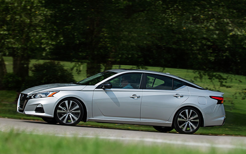 2022 Nissan Altima Platinum - usa.nissannews.com