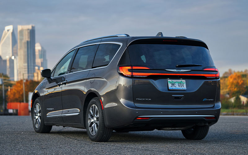 2022 Chrysler Pacifica - media.stellantisnorthamerica.com
