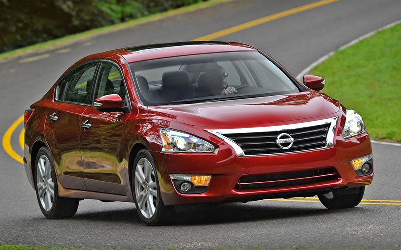 2013 Nissan Altima - netcarshow.com