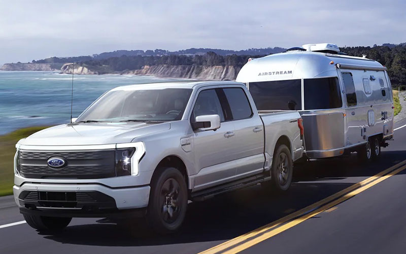 2022 Ford F-150 Lightning - ford.com