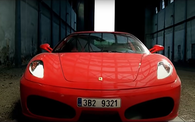 Ferrari F430 in "Shut Up and Drive" - Rihanna on youtube.com