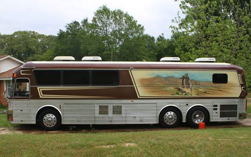 One of Willie Nelson's tour buses - rollingstone.com