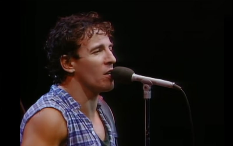 Bruce Springsteen in "Born to Run" - Bruce Springsteen on youtube.com