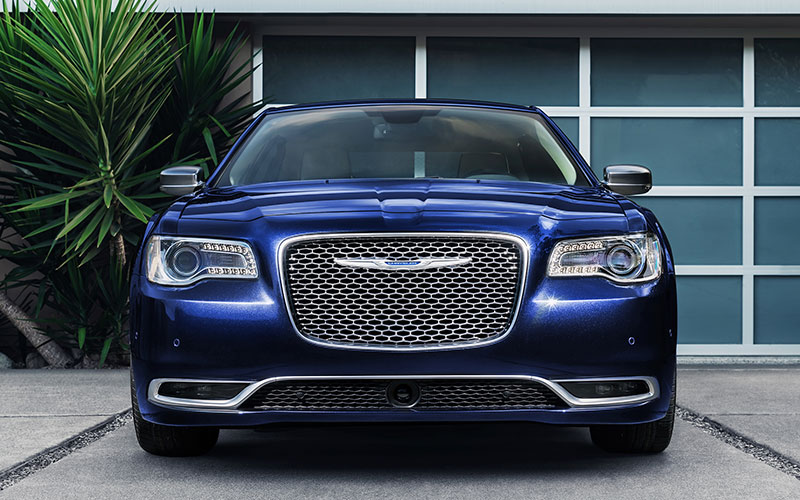 2019 Chrysler 300 - media.stellantisnorthamerica.com