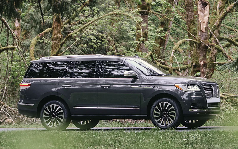 2022 Lincoln Navigator Black Label - media.lincoln.com