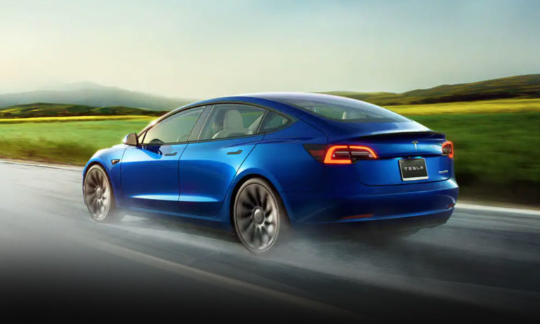 2022 Tesla Model 3 Review