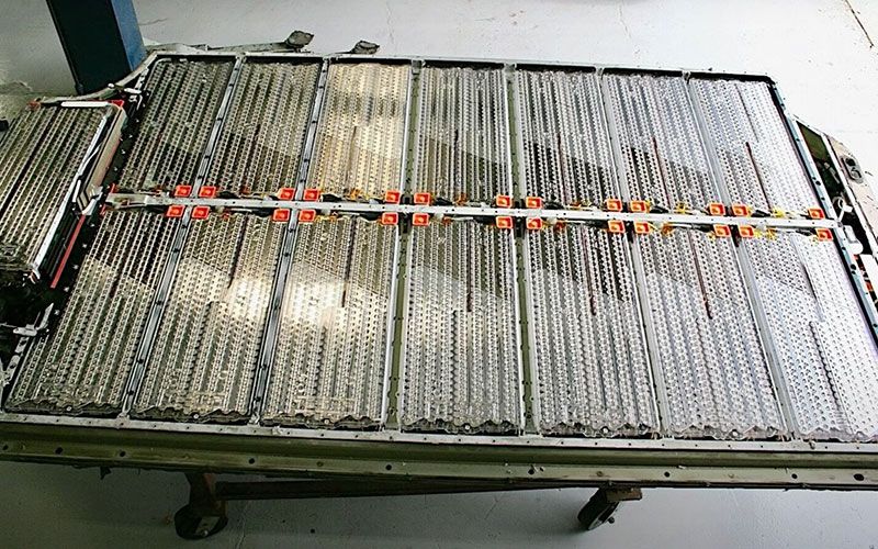 2022 Tesla Model 3 battery - The Tesla Space on youtube.com