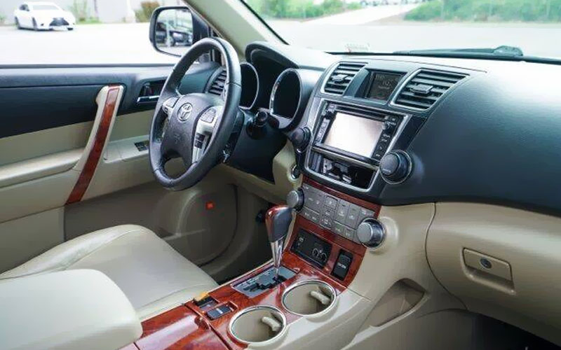 2013 Toyota Highlander- carsforsale.com