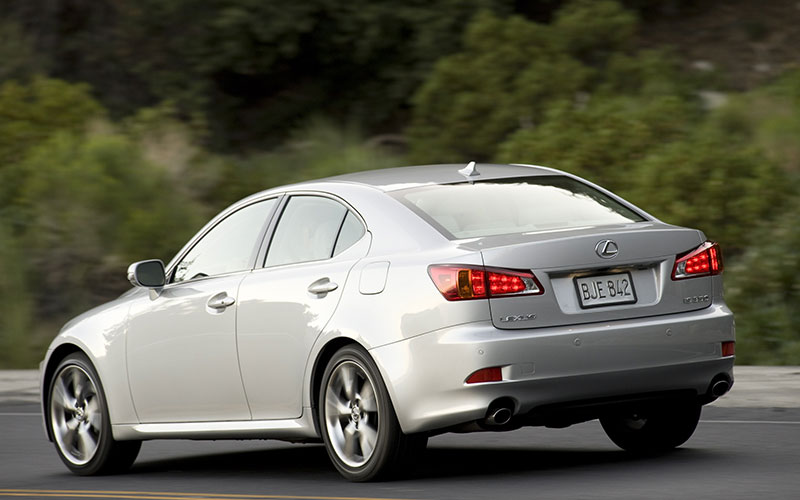 2010 Lexus IS 350 - pressroom.lexus.com