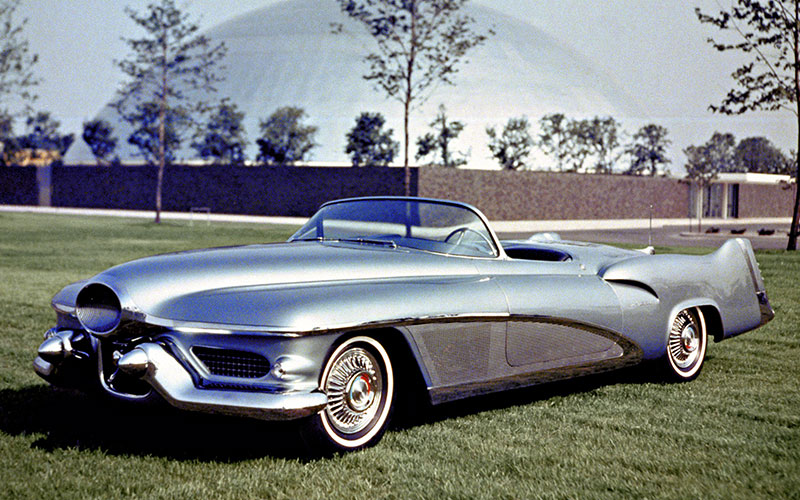 1951 GM LeSabre concept - media.gm.com