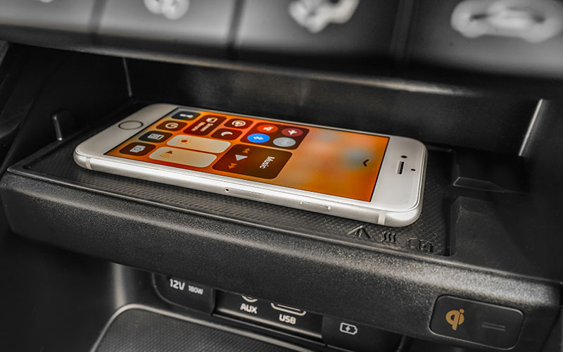 2020 Kia Forte wireless charger - kiamedia.com