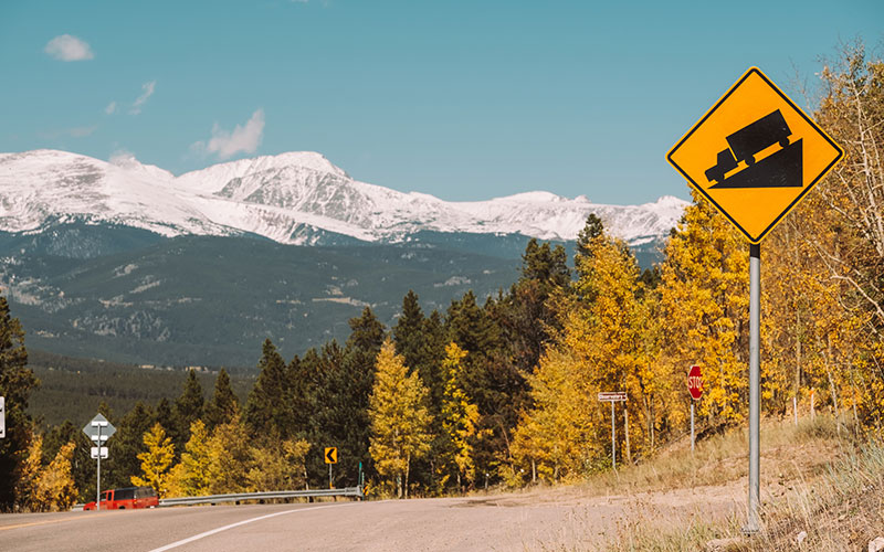 Steep decline in road Steep decline in road