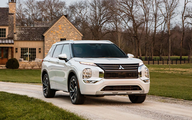2022 Mitsubishi Outlander - media.mitsubishicars.com