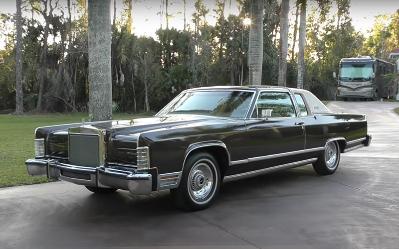 1979 Lincoln Continental - Curious Cars on youtube.com