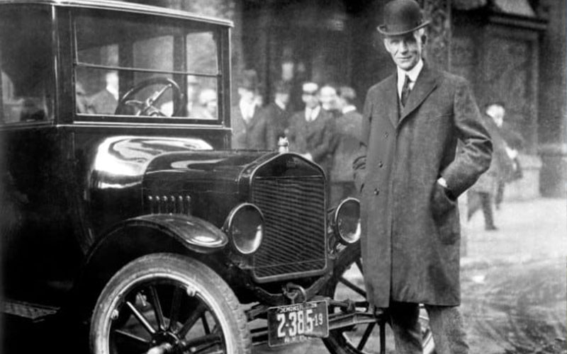 Henry Ford With 1921 Model T - media.ford.com