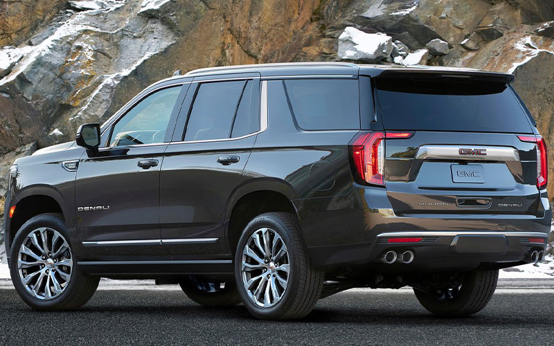 2022 GMC Yukon Denali - netcarshow.com