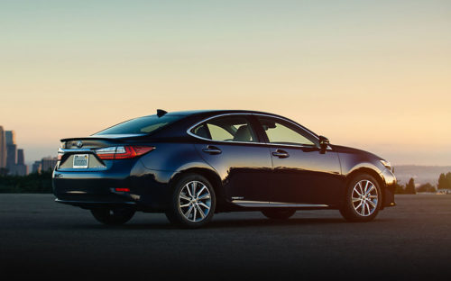 Top 10 Luxury Cars Under $30,000