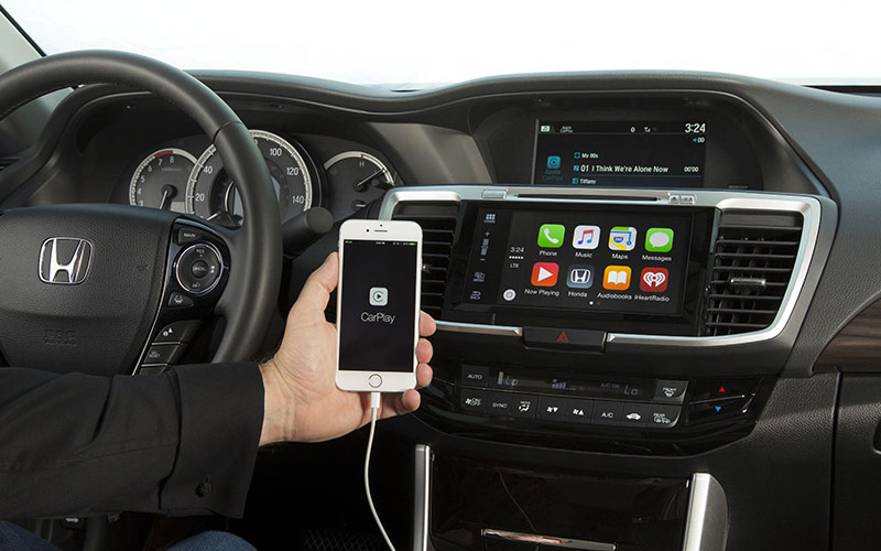 Apple CarPlay in a Honda - hondanews.com