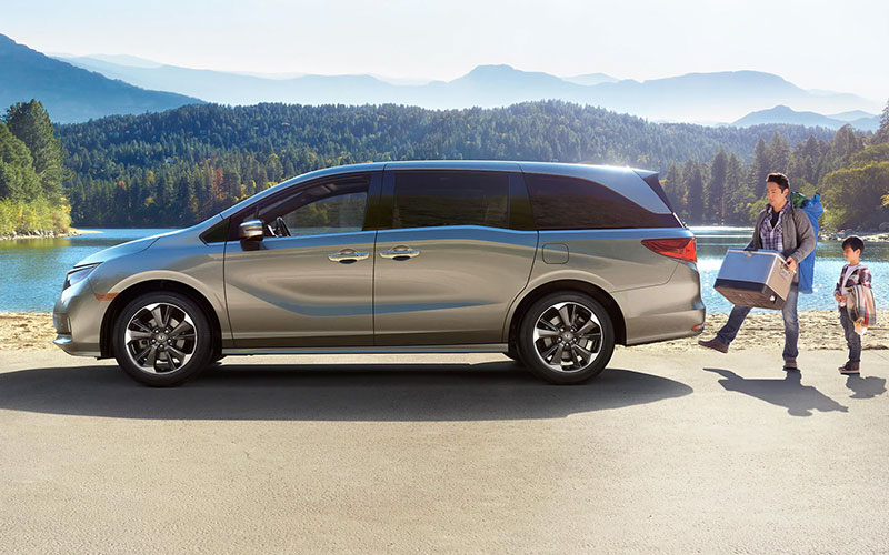 2023 Honda Odyssey Hands-Free Liftgate - hondanews.com