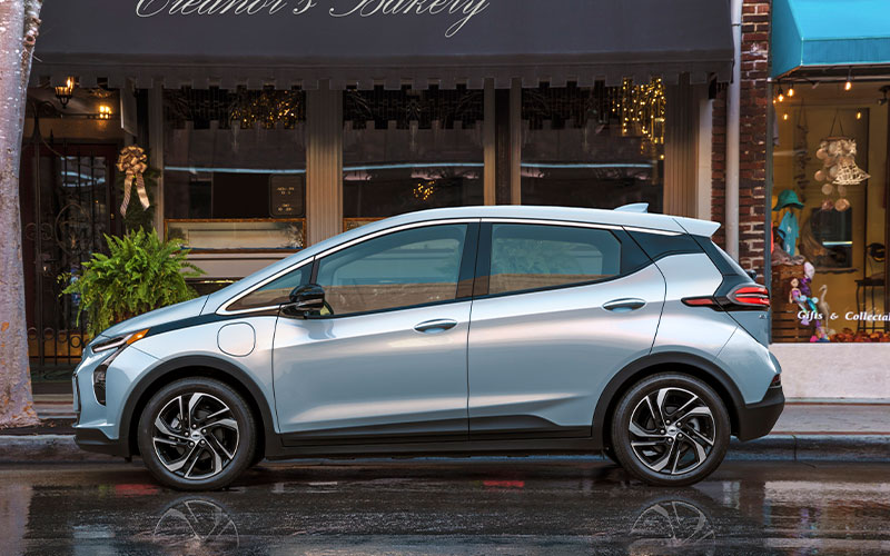 2022 Chevrolet Bolt 2LT - media.chevrolet.com