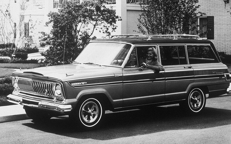 1966 Jeep Super Wagoneer - media.stellantisnorthamerica.com