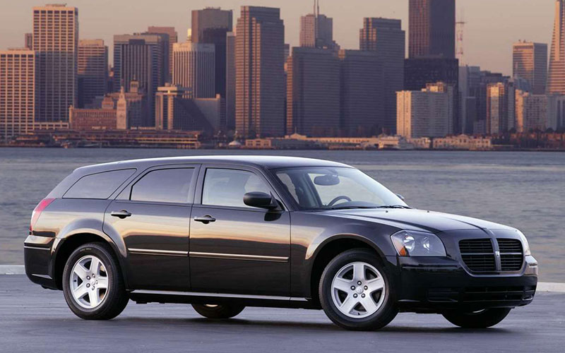 2005 Dodge Magnum - netcarshow.com