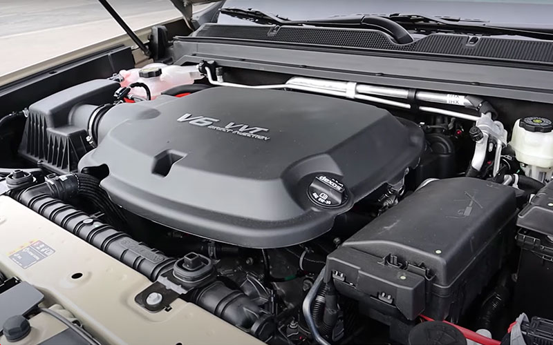 2022 Chevrolet Colorado 3.6L V6 - Ben Hardy on youtube.com