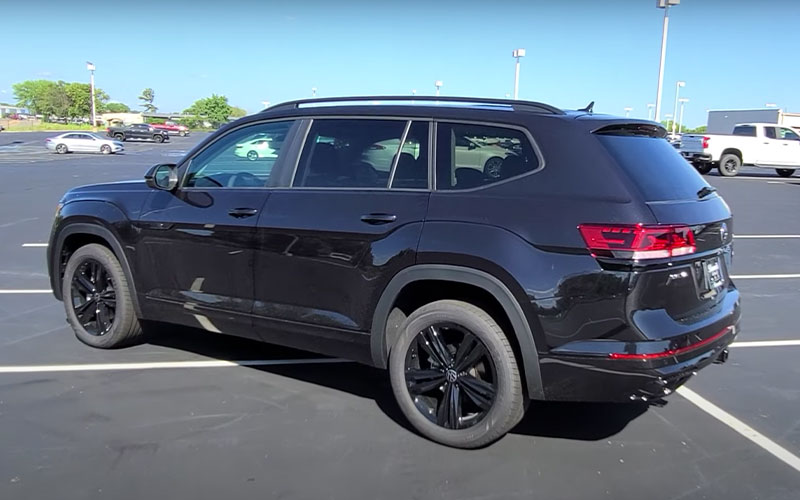 2022 Volkswagen Atlas SEL R-Line Black - Reese Sells Cars Volkswagen Guru on youtube.com