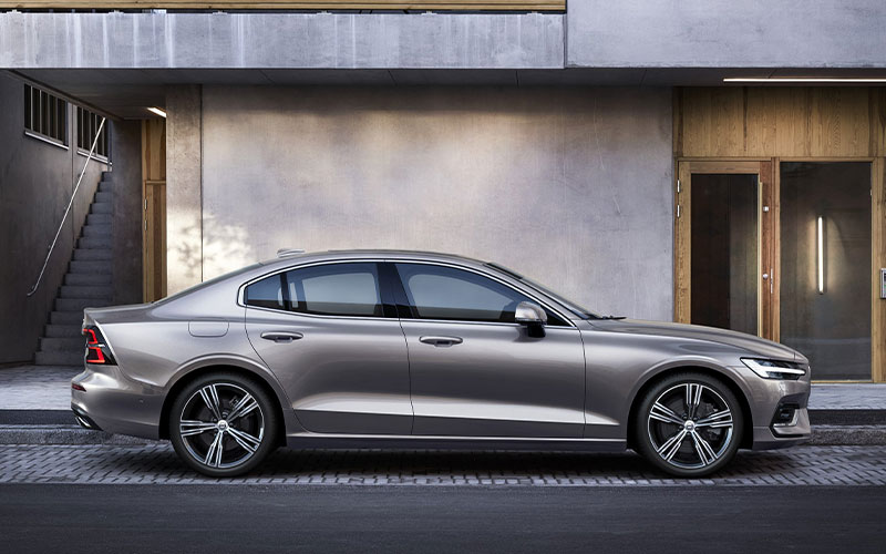 2022 Volvo S60 Inscription - netcarshow.com