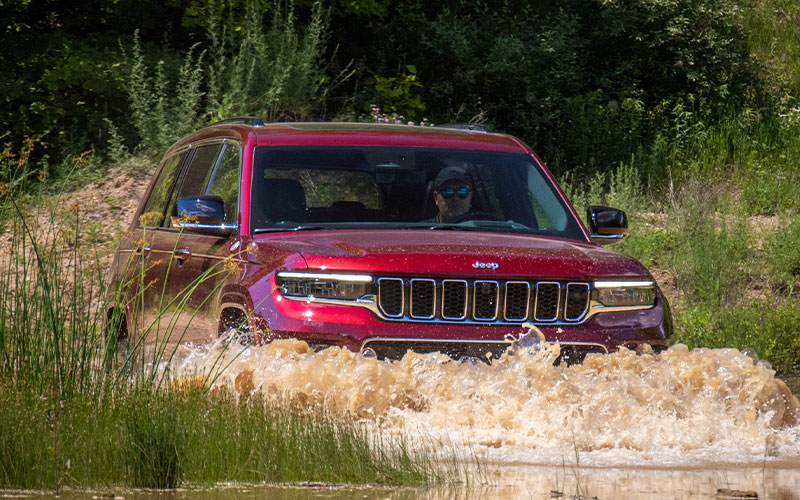 2023 Jeep Grand Cherokee Overland - media.stellantisnorthamerica.com