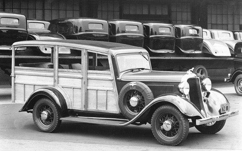 1933 Dodge HC Series - media.stellantisnorthamerica.com