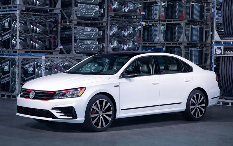 2018 Volkswagen Passat GT - netcarshow.com