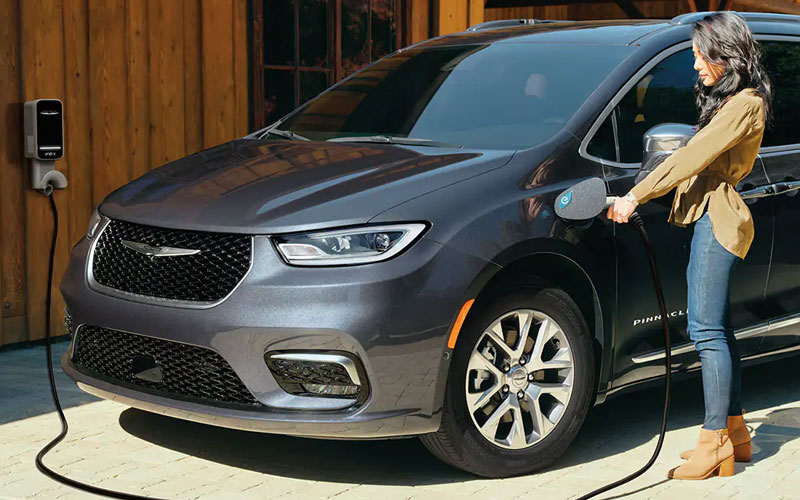 2022 Chrysler Pacifica Hybrid - chrysler.com