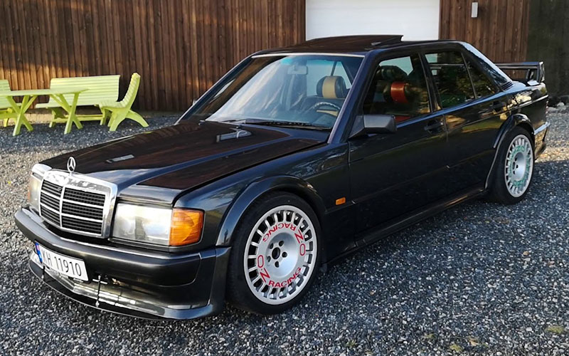 Mercedes-Benz 190E Evolution 1 - WideBug on youtube.com