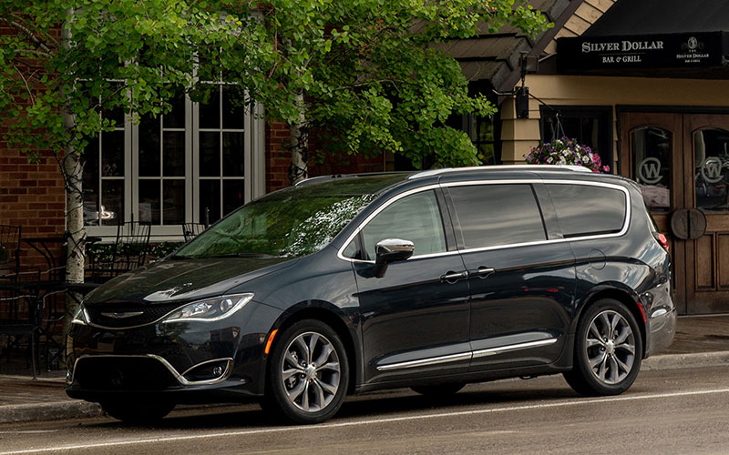 2019 Chrysler Pacifica Limited - media.stellantisnorthamerica.com 2019 Chrysler Pacifica Limited - media.stellantisnorthamerica.com