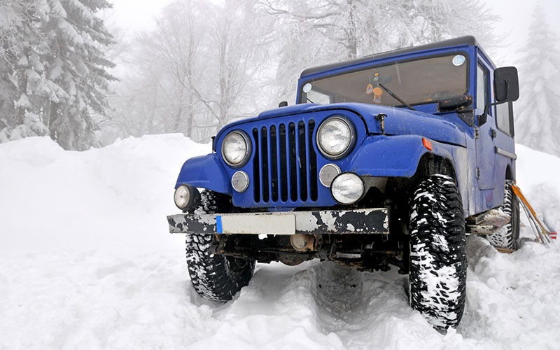 Off-road driving in snow